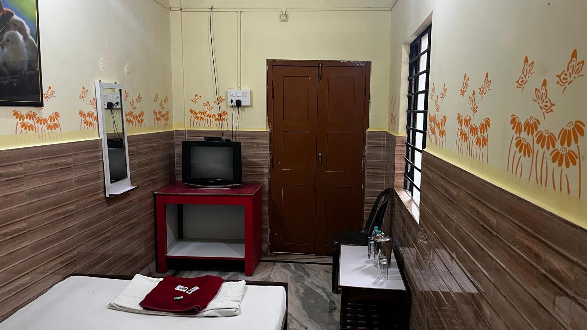 Hotel Raj Siliguri Εξωτερικό φωτογραφία