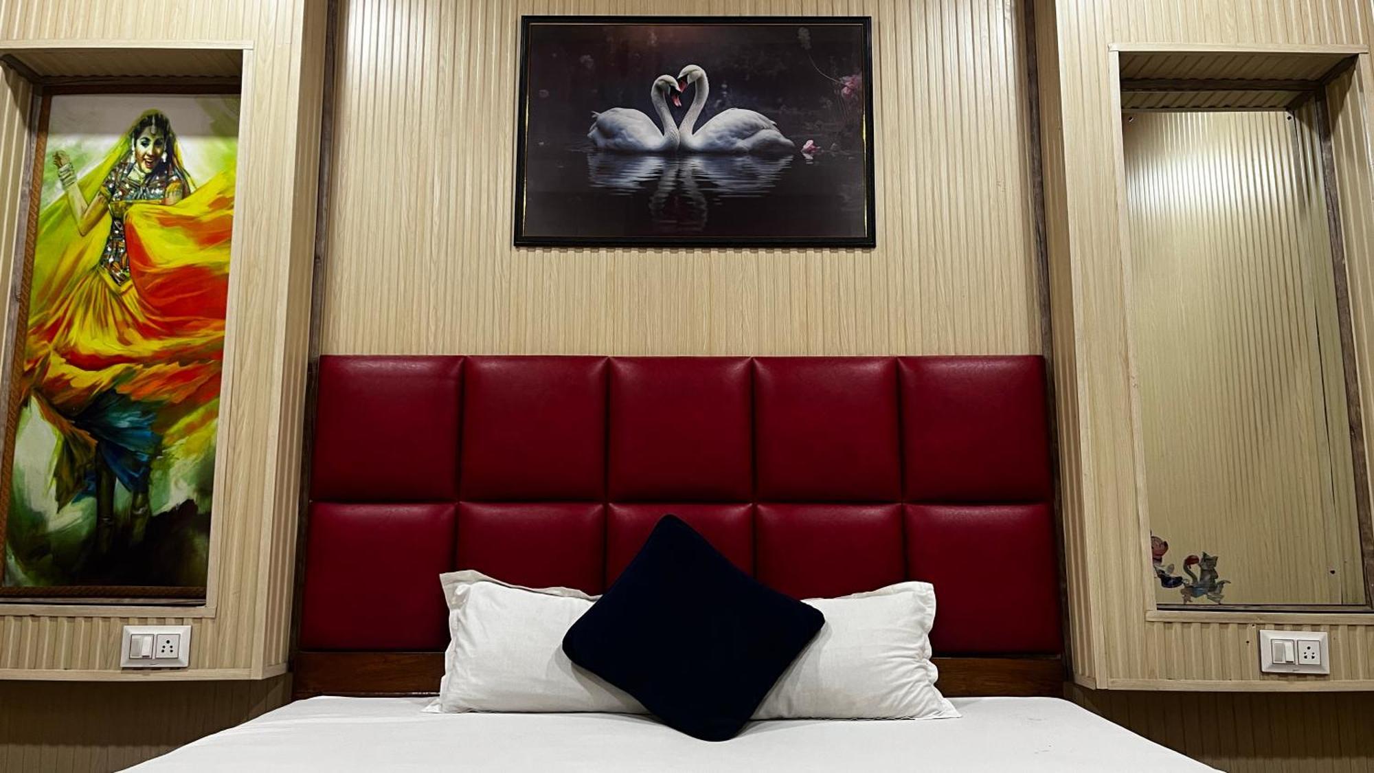 Hotel Raj Siliguri Εξωτερικό φωτογραφία