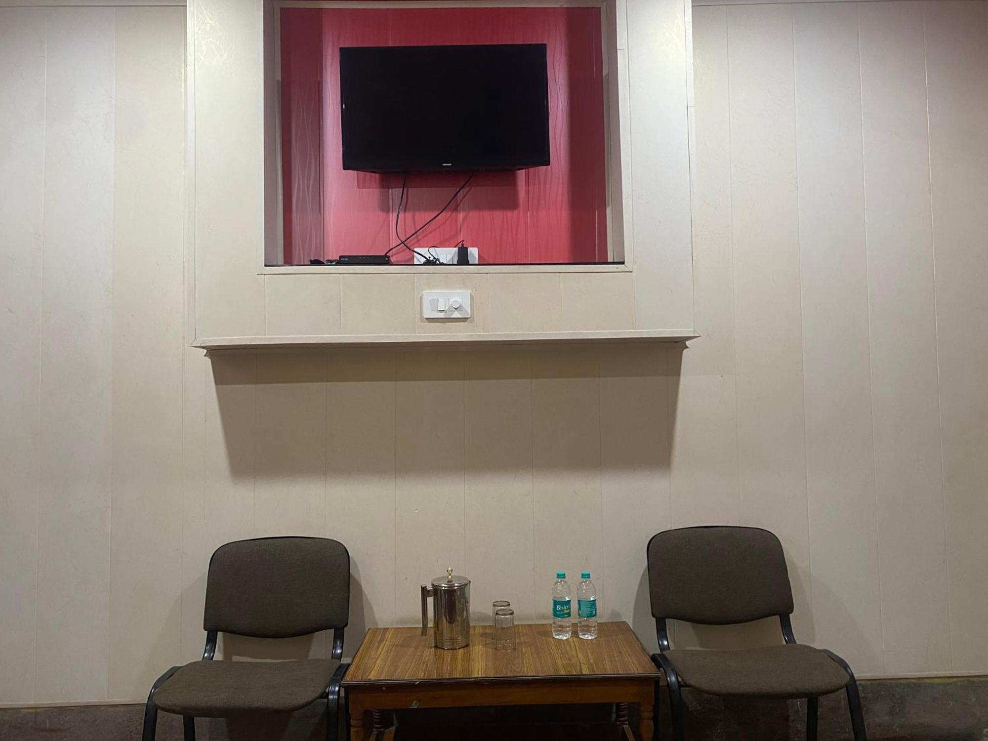 Hotel Raj Siliguri Εξωτερικό φωτογραφία