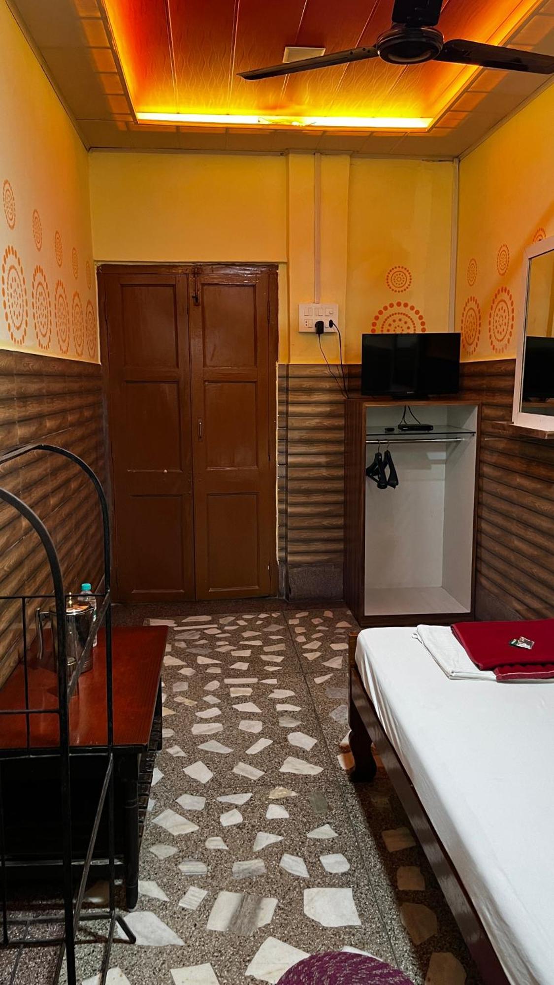 Hotel Raj Siliguri Εξωτερικό φωτογραφία